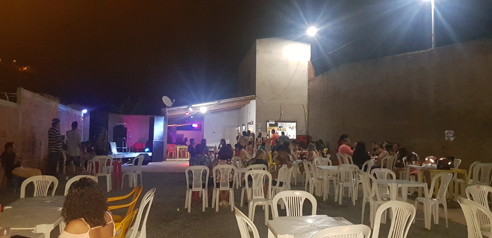 Giga Bytes bar e lanchonete