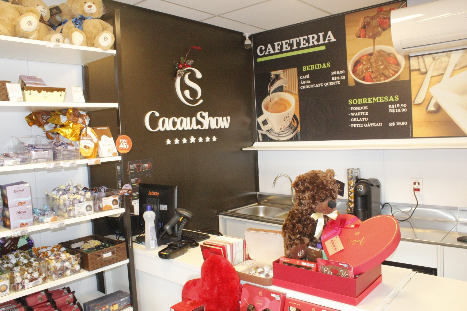 C & S CACAU CHOCOLATES