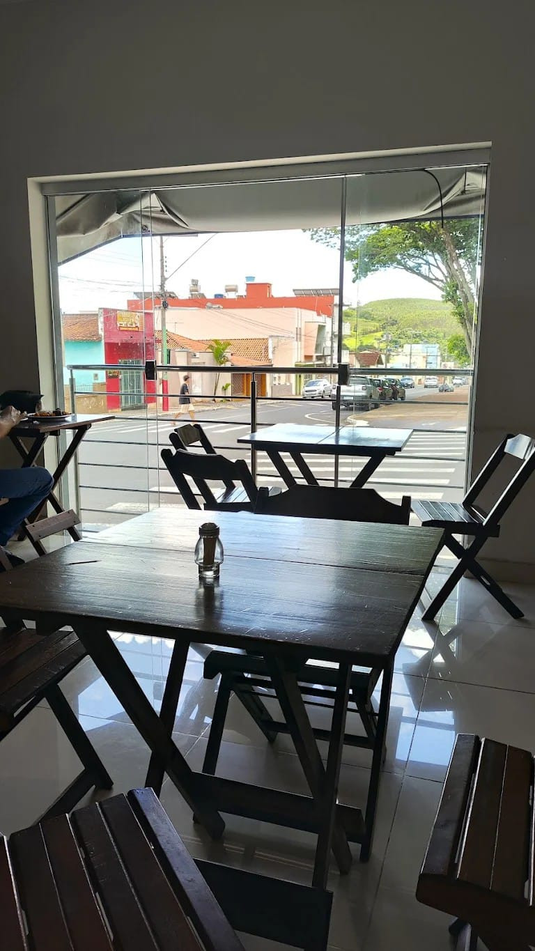 Panificadora e Restaurante Misterpão.