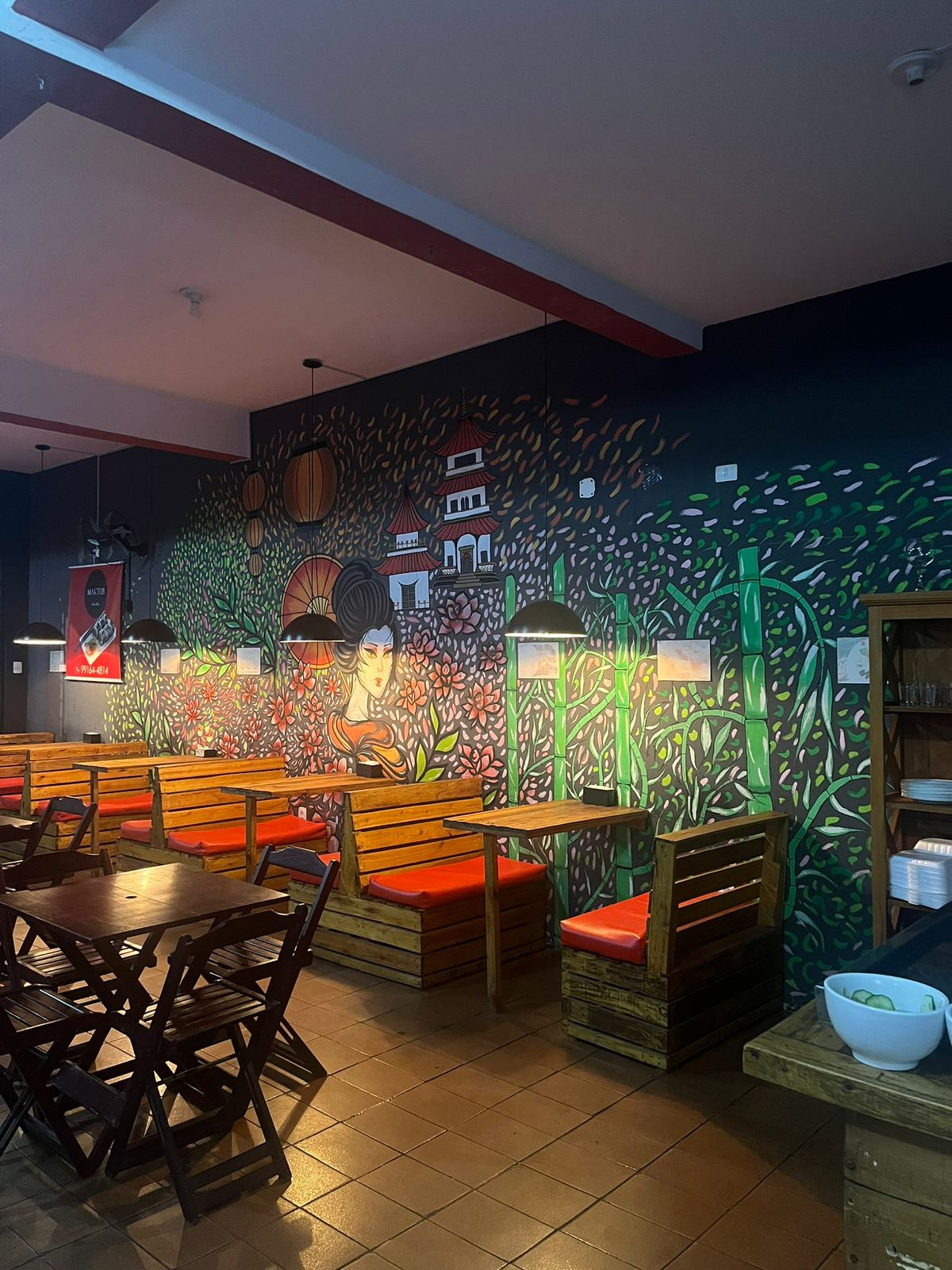 Maktub Sushibar