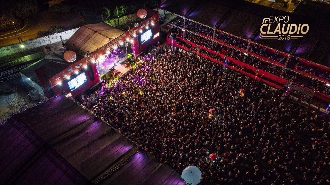 ExpoCláudio Rodeio Festival (@expoclaudio)