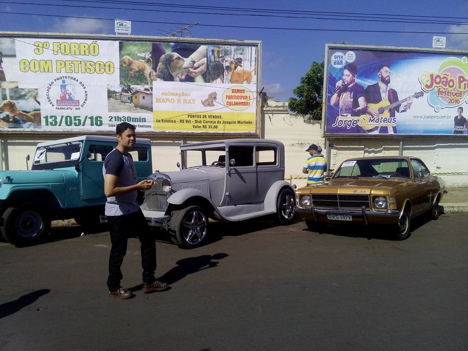 Encontro de Som Automotivo e Carros Rebaixados de Paracatu foi um