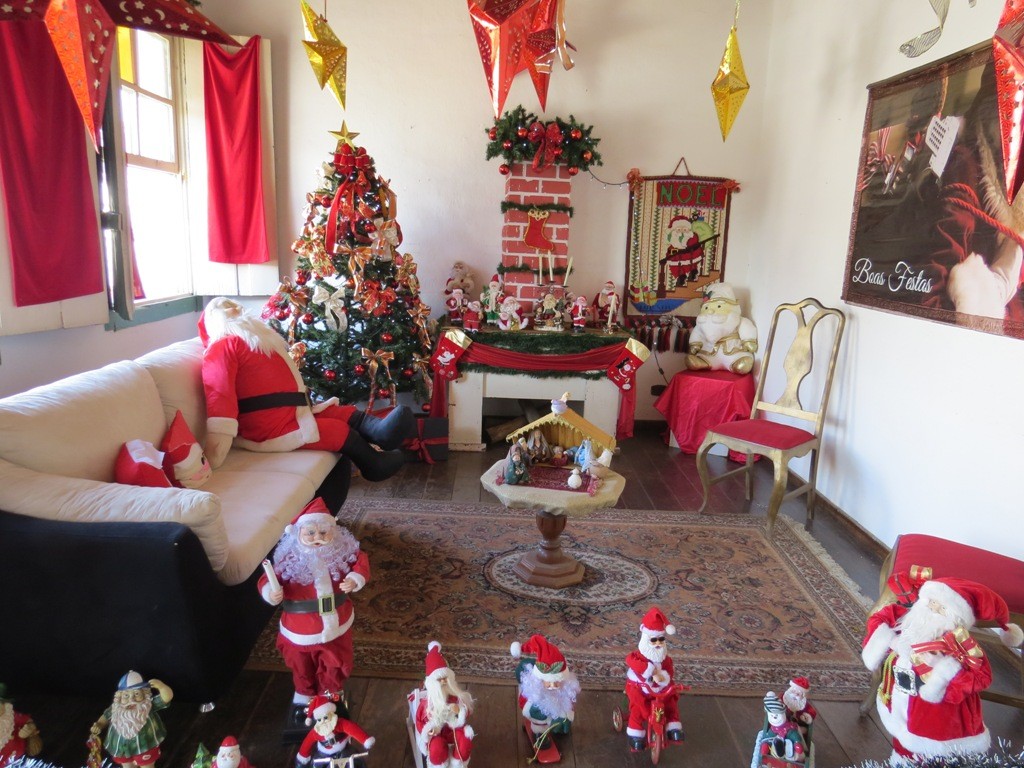 Papai Noel de Paraquedas - Empório Maria Mineira - Um pedacinho de Minas na  sua casa.